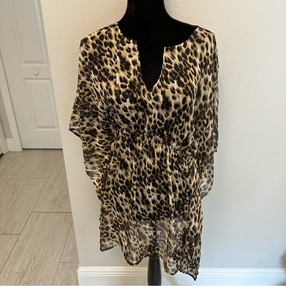 Cheetah Cover Up - Picture 2 of 7